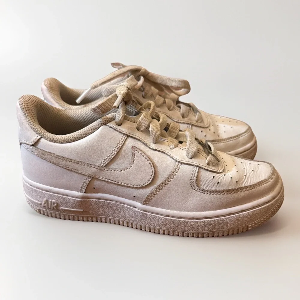 Nike Air Force 1 Low LE GS Triple White FV5951-111 Youth Size 3Y